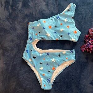 Star-Patterned One-Shoulder Swimsuit